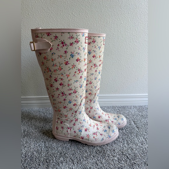 SOLD OUT Hunter X Love Shack Fancy Tall Rain Boots Size 9 - Picture 2 of 4